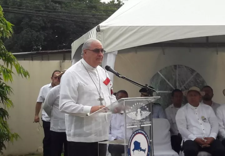 El cardenal José Luis Lacunza participó del acto cívico  en la gobernación de Chiriquí y después habló de temas de actualidad. José Vásquez