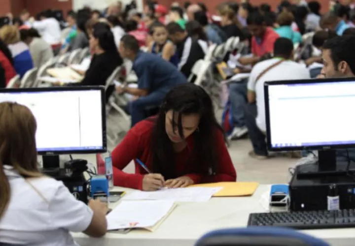 Jóvenes (15 a 19) tasa de desempleo más alta.  Archivo