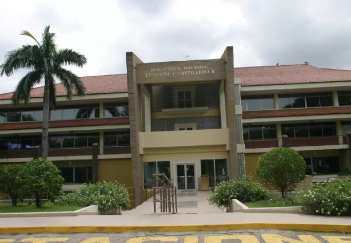 Biblioteca Nacional de Panamá. Cumple 75 años, y en el Mes de la Patria será sede de homenaje póstumo a Roque Cordero. /Foto Josué Arosemena.