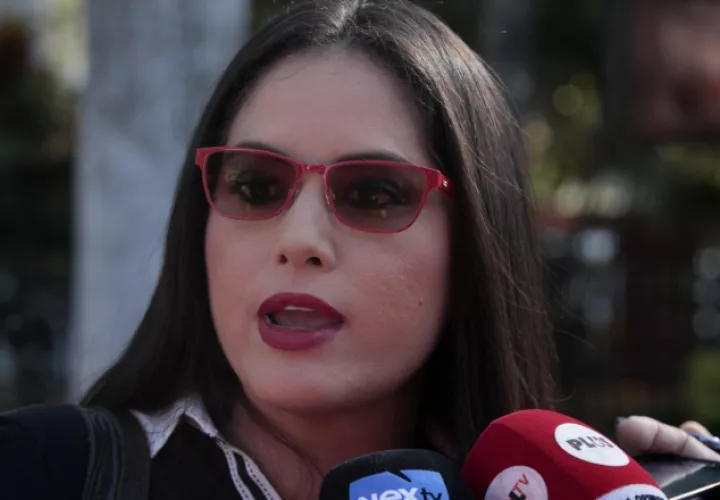 La diputada afirma que luchará contra candidatos que sí tienen cuentas millonarias. /Foto Archivo