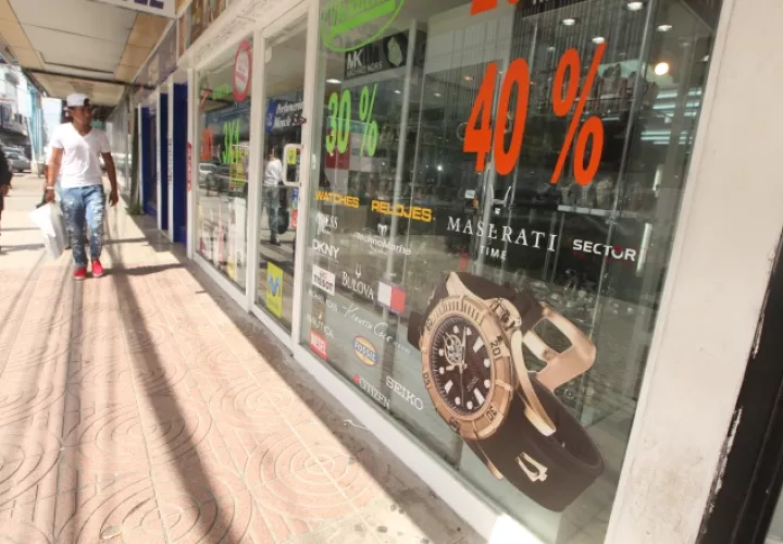 Desde que Colombia aplicó la  medida, los mercados de textiles y zapatos se han visto afectados con una baja de entre 20% y 25%. Archivo