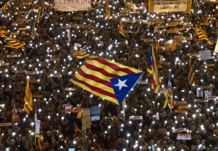 Se toman las calles de Barcelona. AP