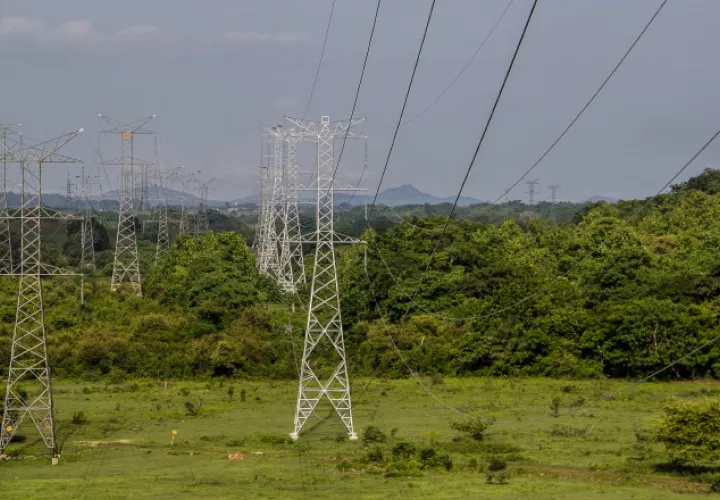 La mayor parte de la generación de energía eléctrica se genera en Chiriquí y Bocas del Toro, y la mayoría son renovables. Archivo