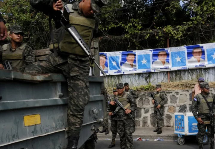 Debido a este incidente se incrementan las medidas de seguridad para los comicios del domingo. /Foto AP