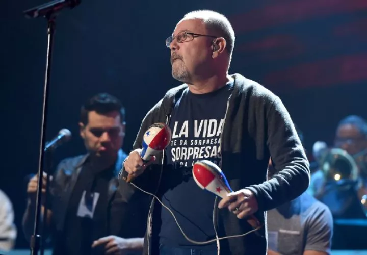 Agradeció a todo su equipo. 