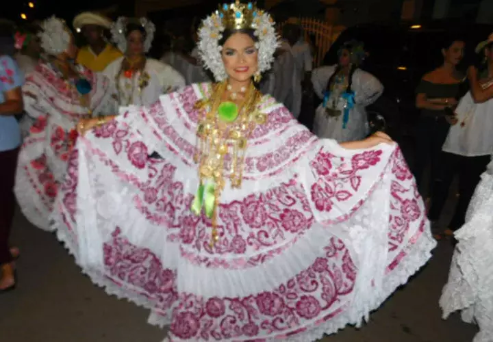 Señorita 10 de Noviembre de La Villa de Los Santos. Fotos: Zenaida Vásquez.