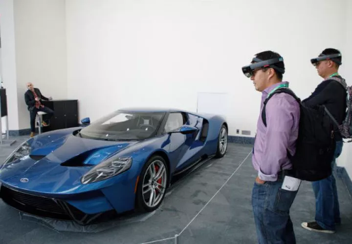 Decenas de nuevos modelos llegan al Salón del Automóvil de Los Ángeles