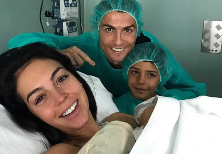 Cristiano presentó a Alana Martina Foto  @Cristiano