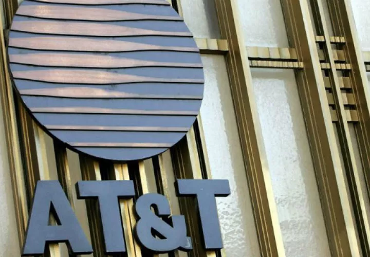 AT&T defiende en los tribunales su fusión con Time Warner