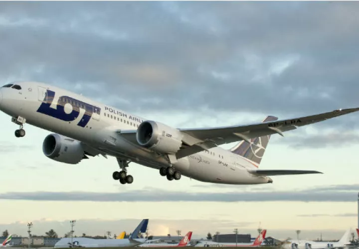 LOT Polish Airlines conectará la capital polaca con la panameña. Foto/Cortesía