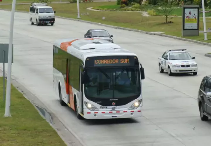 También se aprobó la inclusión de un carril exclusivo para estos buses en los corredores / Archivo.