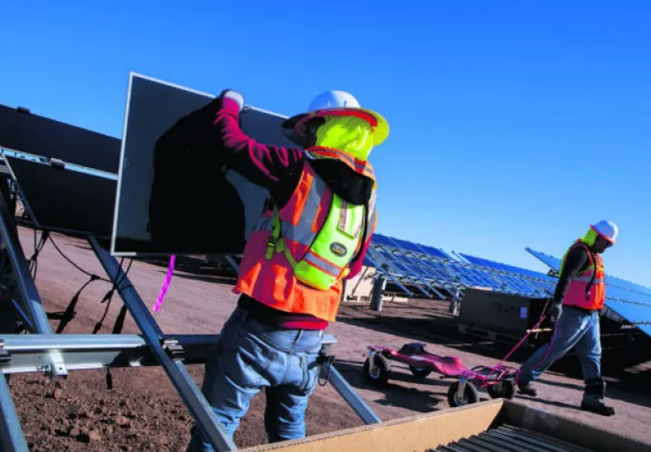 En Sarigua y en Bugaba funcionan ya proyectos de generación solar. Foto/Archivo