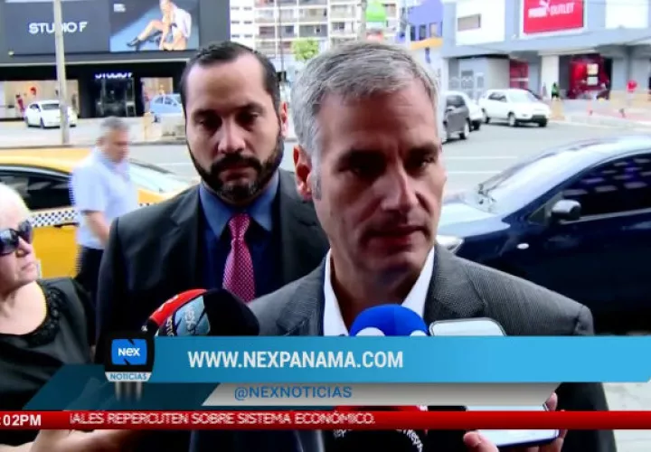 La contratista supuestamente desembolsó unos 2 millones.