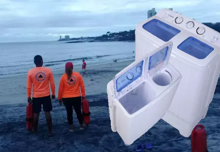 Dos unidades de emergencia que fueron agredidos con varillas, palos y botellas.