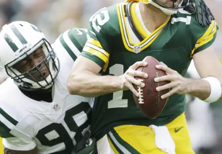 Aaron Rodgers podría jugar con los Packers el   17 de diciembre. AP