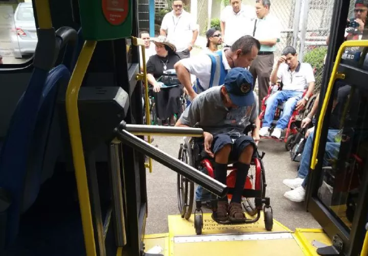 La empresa se comprometió a revisar las quejas. /Foto Cortesía