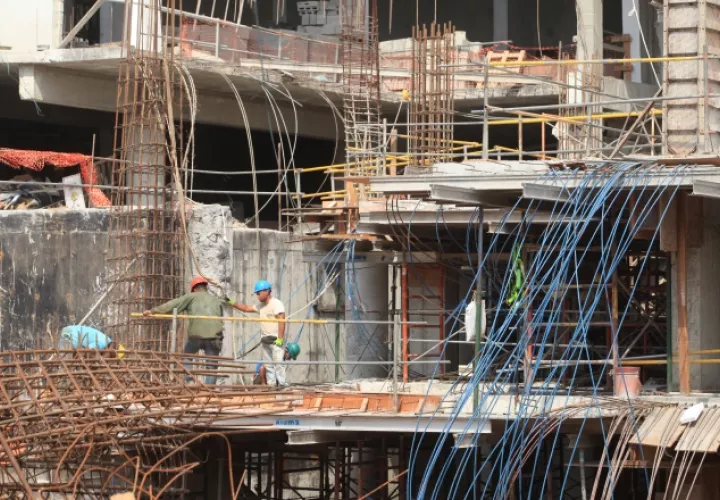 Trabajadores indican que empresarios quieren coaccionar al Gobierno. /Foto Archivo