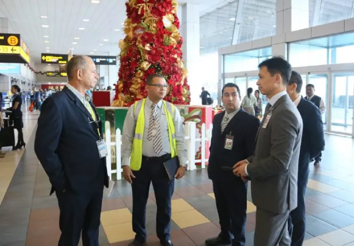 Air China se reunió con empresas de servicios de reabastecimiento de combustible. /Foto Cortesía