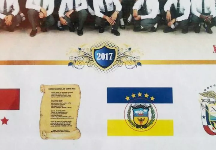 Las imágenes con el error del himno en los certificados de graduación fueron divulgadas en redes sociales por los padres de familia. /Foto Internet