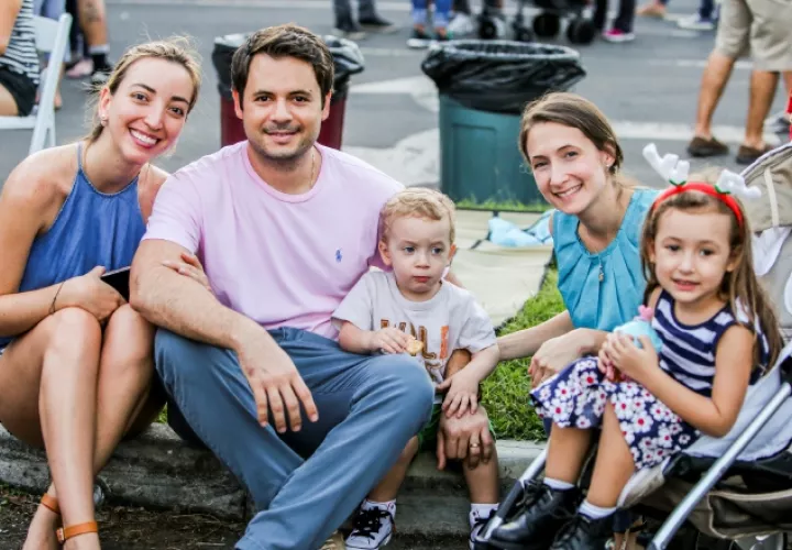 1. Angelina Caccia, Daniel Vanella, Bruno Vanella, Rosa Vanella y Martina Vanella.