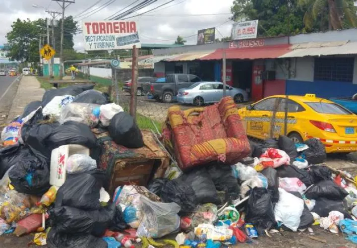El  problema de la basura se incrementa en el mes de diciembre. /Foto Archivo