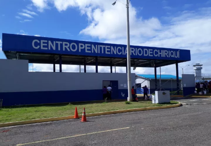 siete chiricanos y un coclesano, fueron trasladados a la nuevo Centro Penitenciario de Varones. Foto/José Vásquez