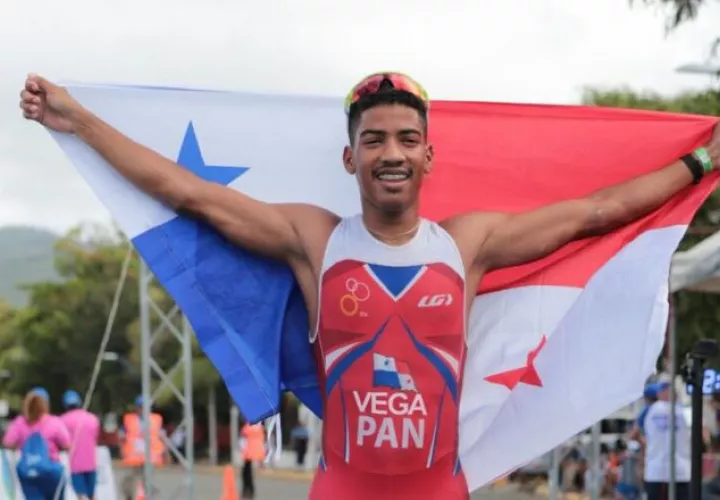 Peter Vega luego de ganar la medalla de oro en los Juegos Centroamericanos. /Foto Comité Olímpico de Panamá