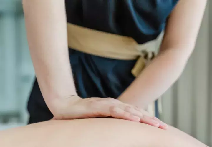 Los masajes relajantes traen múltiples beneficios al cuerpo y a la mente. /Foto EFE 
