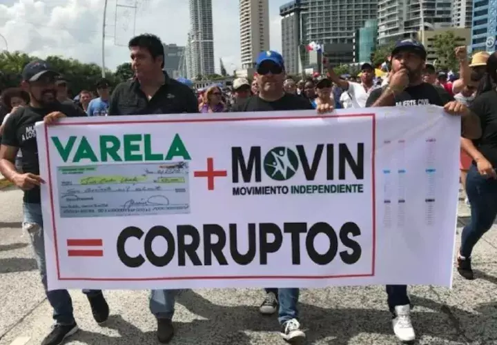 "La mejor pancarta de la marcha", así calificaron a esta imagen. /Foto Twitter / @FernandoCorreaJ