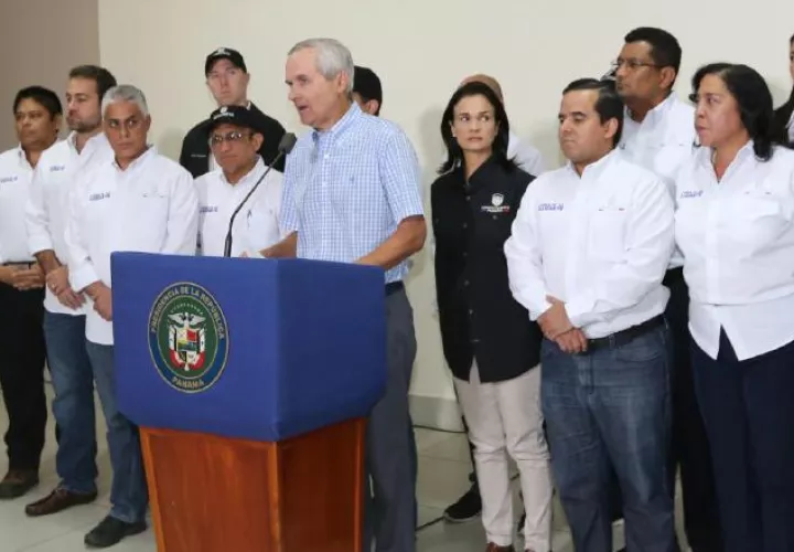 Este comunicado  es un atentado a la libertad de prensa y de expresión, dijo Ernesto Cedeño.