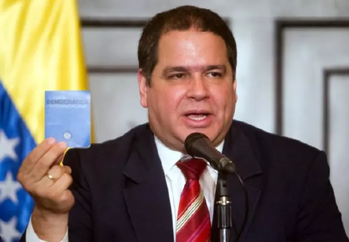 El diputado opositor Luis Florido, precisa que son necesarias las garantía electorales. EFE 