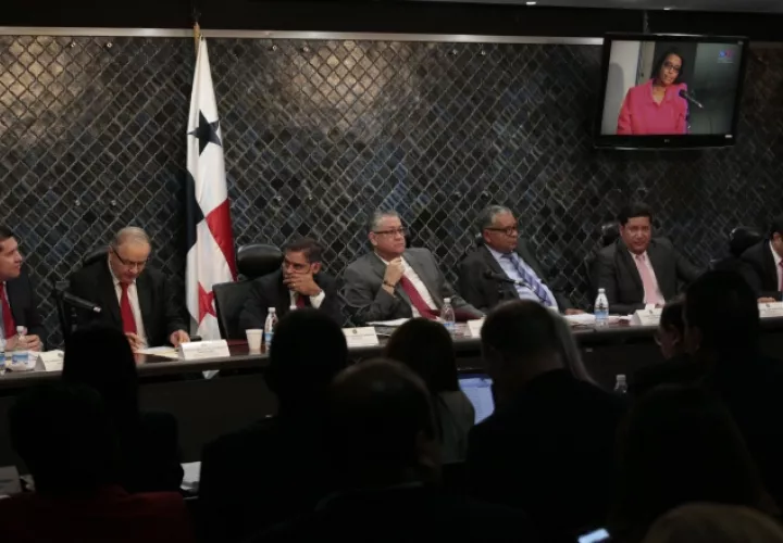 Las consultas ciudadanas sobre la designación de Moore y Tovar comenzaron en diciembre y se extendieron hasta enero, con más posiciones en contra que a favor. /Foto Víctor Arosemena