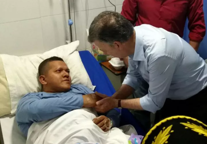 Unos 40 policías resultaron heridos por la explosión. FOTO/EFE