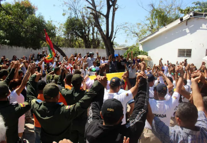 En Barranquilla piden justicia por los policías muertos. FOTO/EFE