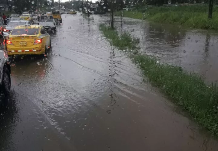 Nuevas inundaciones en Sabanitas y Cativá. FOTO/Diómedes Sánchez