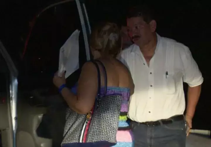 López tuvo que entregar su licencia de conducir a las autoridades / Redes.