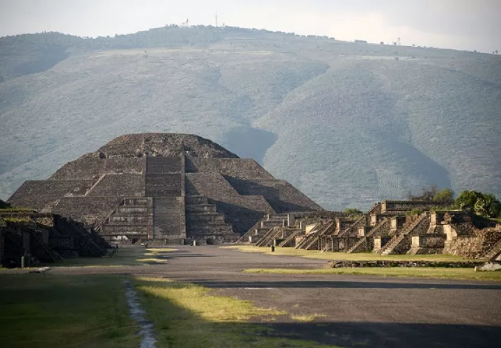 El INAH detalló que otro documento determinante para su conclusión data de los años 1409 a 1427. Foto: Mauricio Marat, INAH.