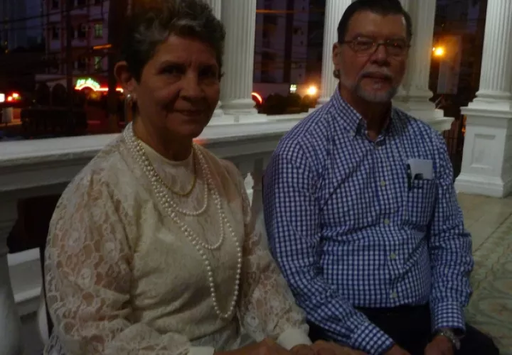 Danae Brugiati Boussounis y Enrique Jaramillo Levi.