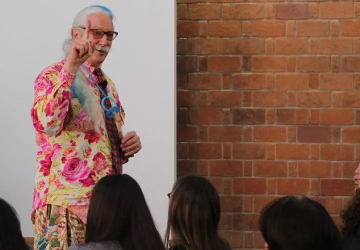 "Patch Adams", en la Universidad Iberoamericana de México. EFE