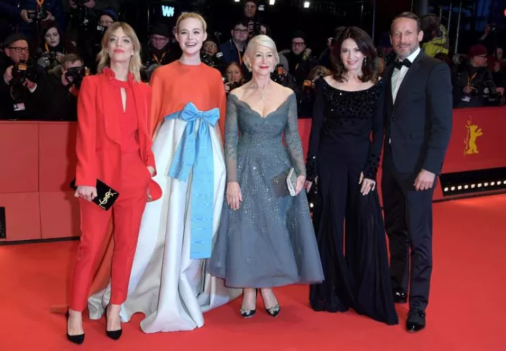 Actores durante la alfombra roja del festival. Foto: EFE