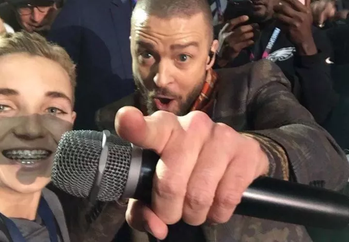 Niño que fue el centro de atención del show de Justin Timberlake en Super Bowl. 