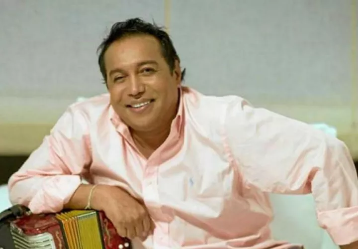 Díaz se convirtió en una influencia musical para él. 