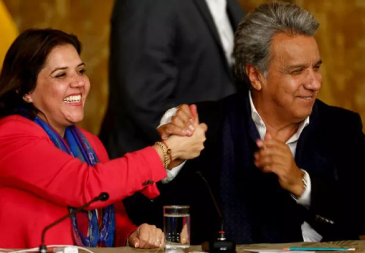 Recuento de autoridad electoral da victoria al "si" en Ecuador