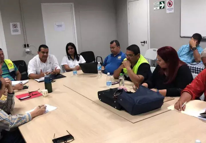 La reunión busca adecuar una mesa de diálogo entre todas las partes / Foto: Redes sociales.