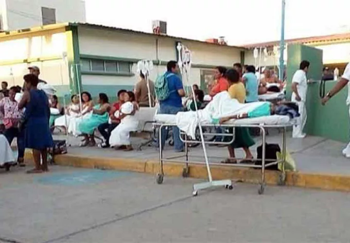 Evacuaron a los pacientes de los hospitales de Pinotepa Nacional y Jamiltepec. FOTO/EFE