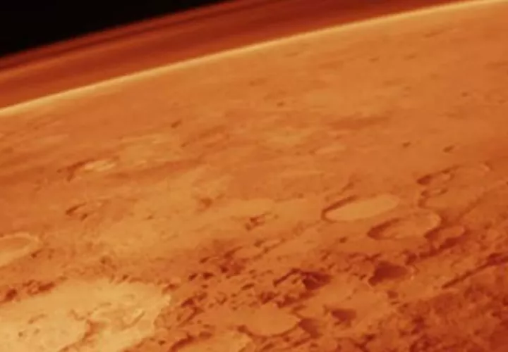 En el proyecto, los astronautas debían sentirse en Marte, contemplando los atardeceres rojos y utilizando trajes especiales. FOTO/EFE
