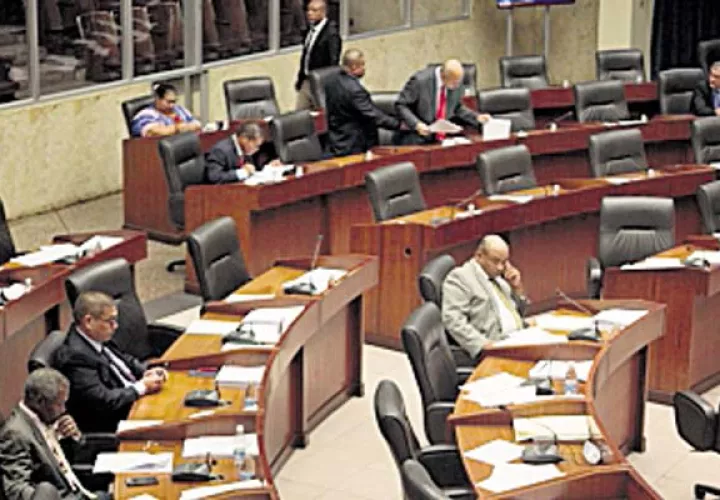Ejecutivo analiza situación legal  de lo acontecido en la Asamblea