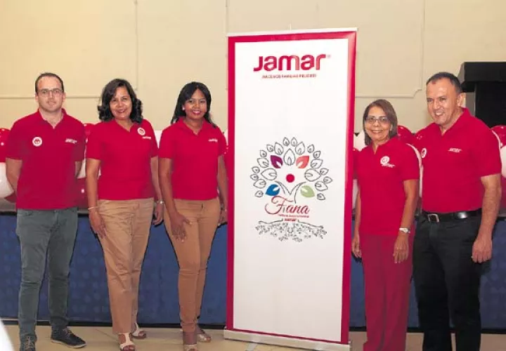 Benny Naimark, Sedna Gutiérrez, Dayra Aguilar, Juani Ramírez y Reinaldo Gómez.