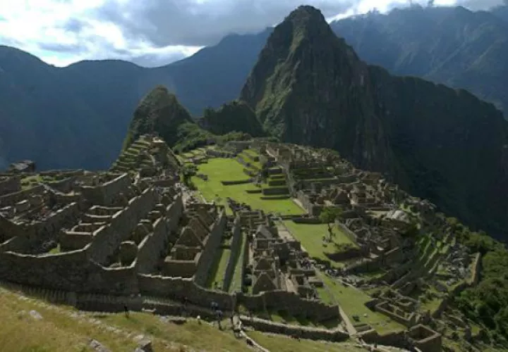 Panorámica de la ciudad incaica de Machu Picchu. Foto: EFE