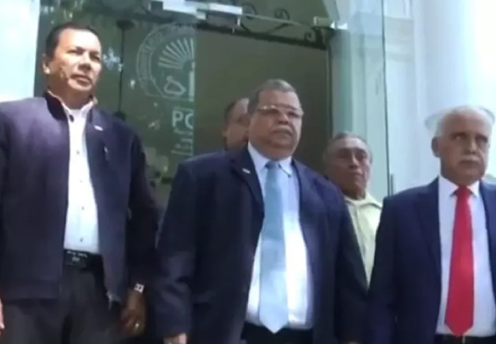 Abogados de la Cámara Provincial de Transporte se notificaron. /Foto Cortesía